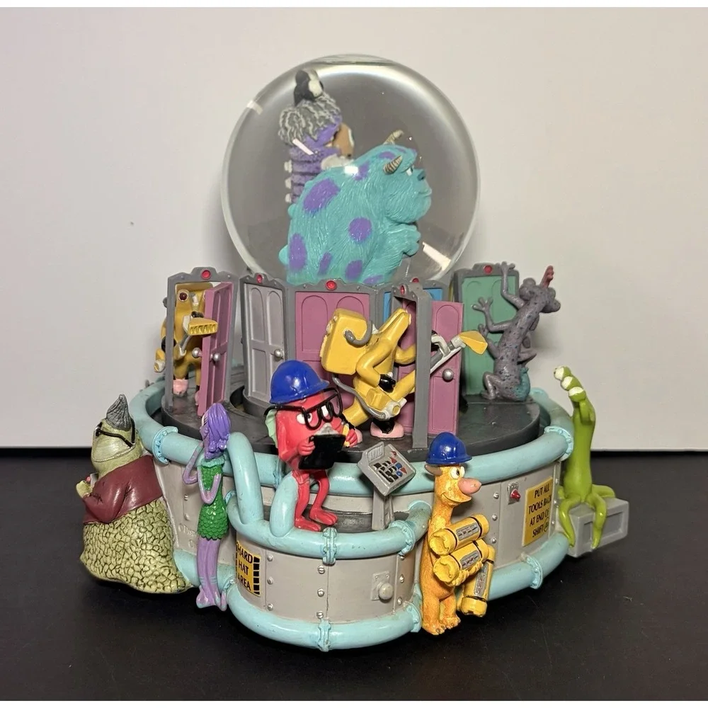 Monsters Inc. Snow Globe Large Music Box Disney Store Exclusive 2002 RARE WORKS